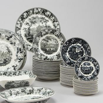 Wedgwood, astiasto, 134 osaa, "Landscape" fajanssi, Englanti 1800-luvun loppu.