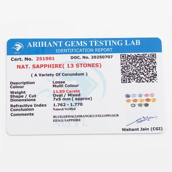 Bracelet 18K white gold set with oval-cut multicoloured sapphires and brilliant-cut diamonds.