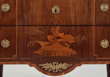 A Gustavian late 18th Century commode by G. Foltiern, not signed.