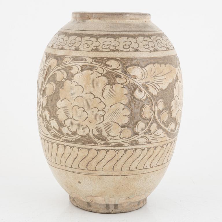 A Chinese glazed stoneware jar, probably Ming dynasty (1368–1644).