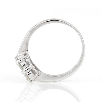 RING, med briljantslipade diamanter, totalt ca 1,00 ct.
