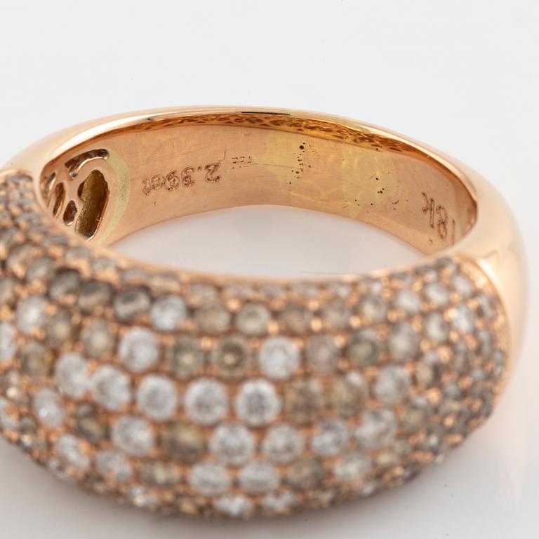 Ring guld med briljantslipade diamanter Frank Trautz, Wilhelm Pettersson.