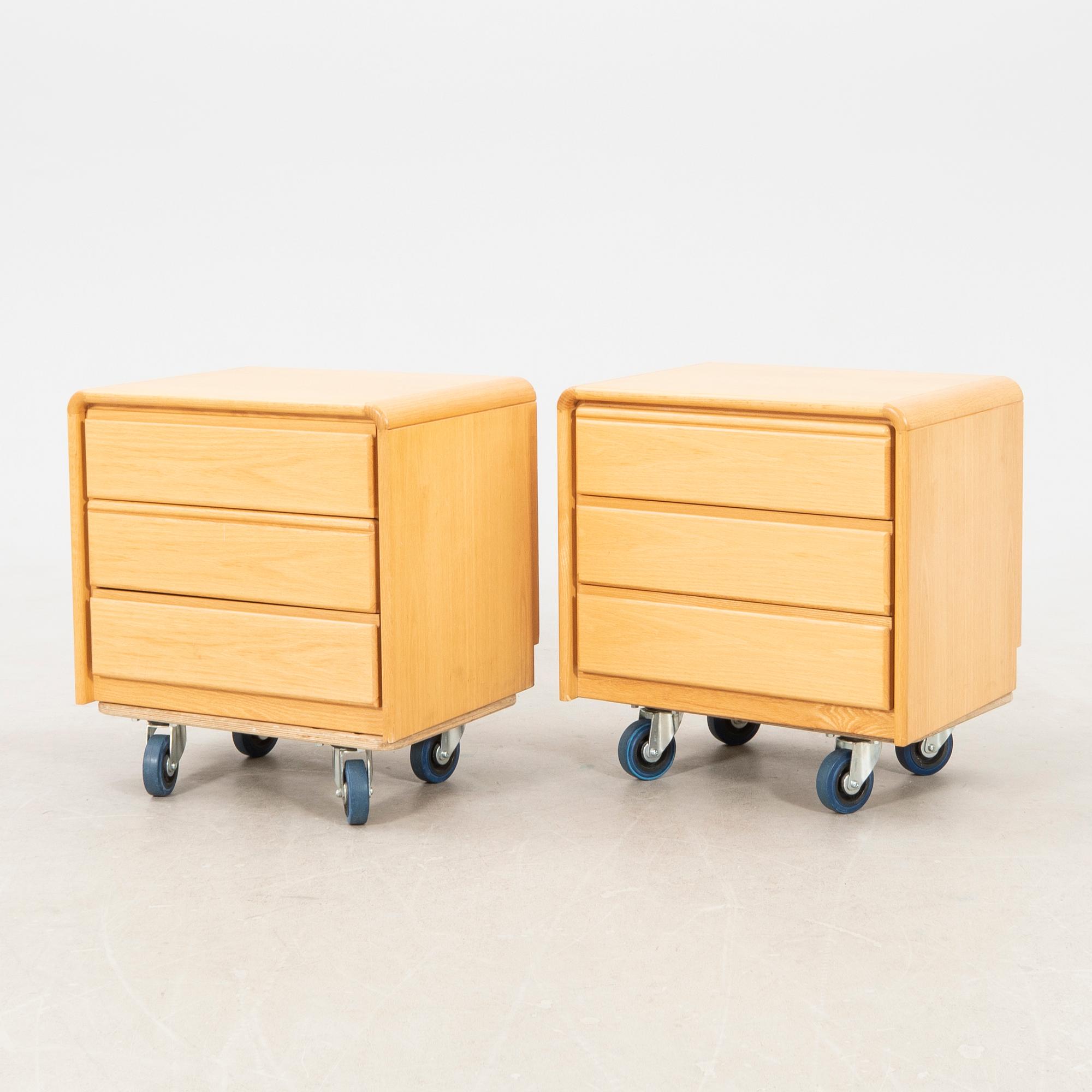 Bedroom furniture set, 4 pieces, late 20th century.