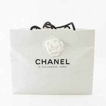 Chanel, vanity bag.