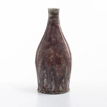 Aune Siimes, Vase, porcelain, Arabia, Finland 1940s.