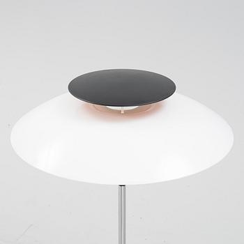 Poul Henningsen, golvlampa, "PH-80", Louis Poulsen, Danmark.