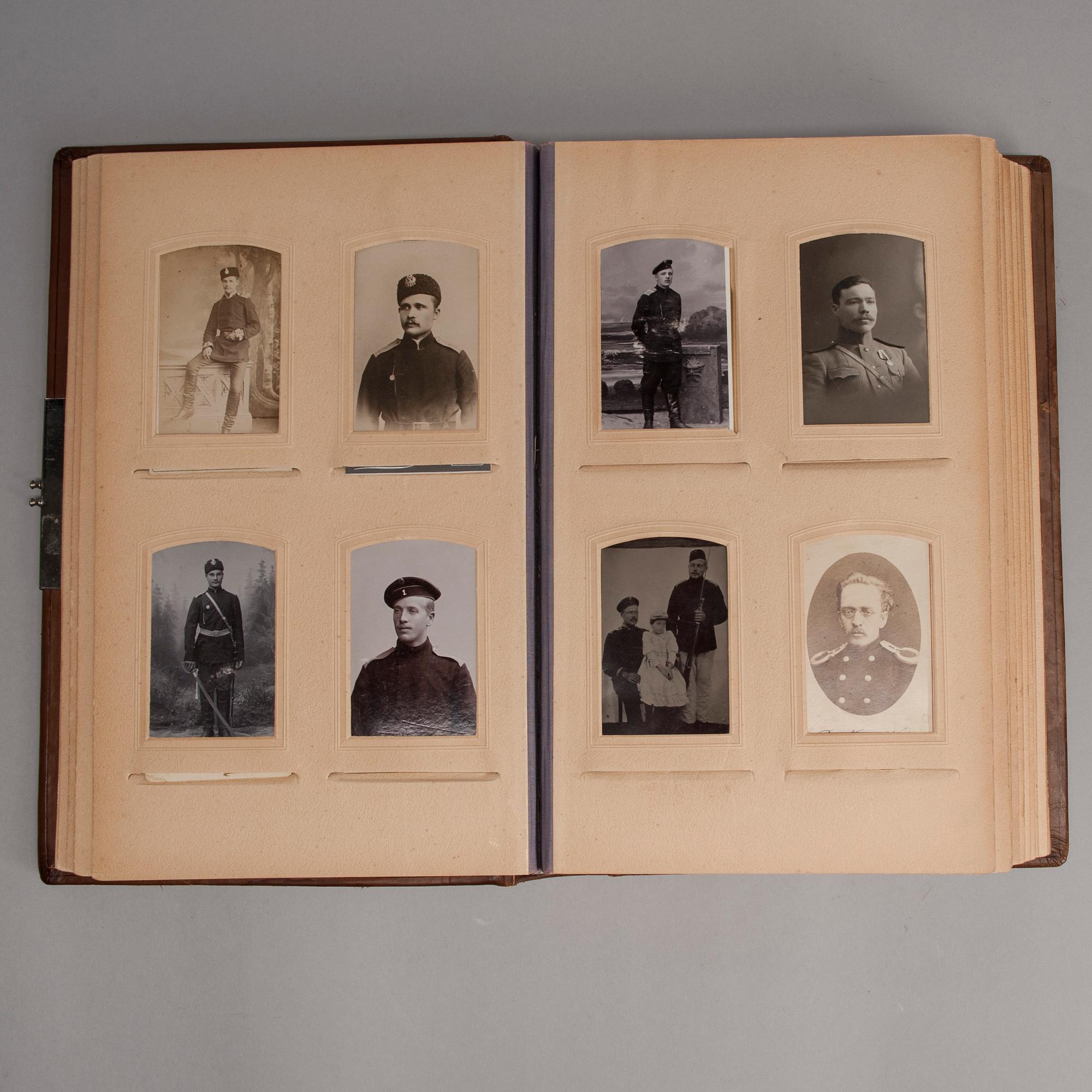 FOTOALBUM, ca 56 bilder, Storfurstendömet Finland resp. Ryssland sekelskiftet 1900.