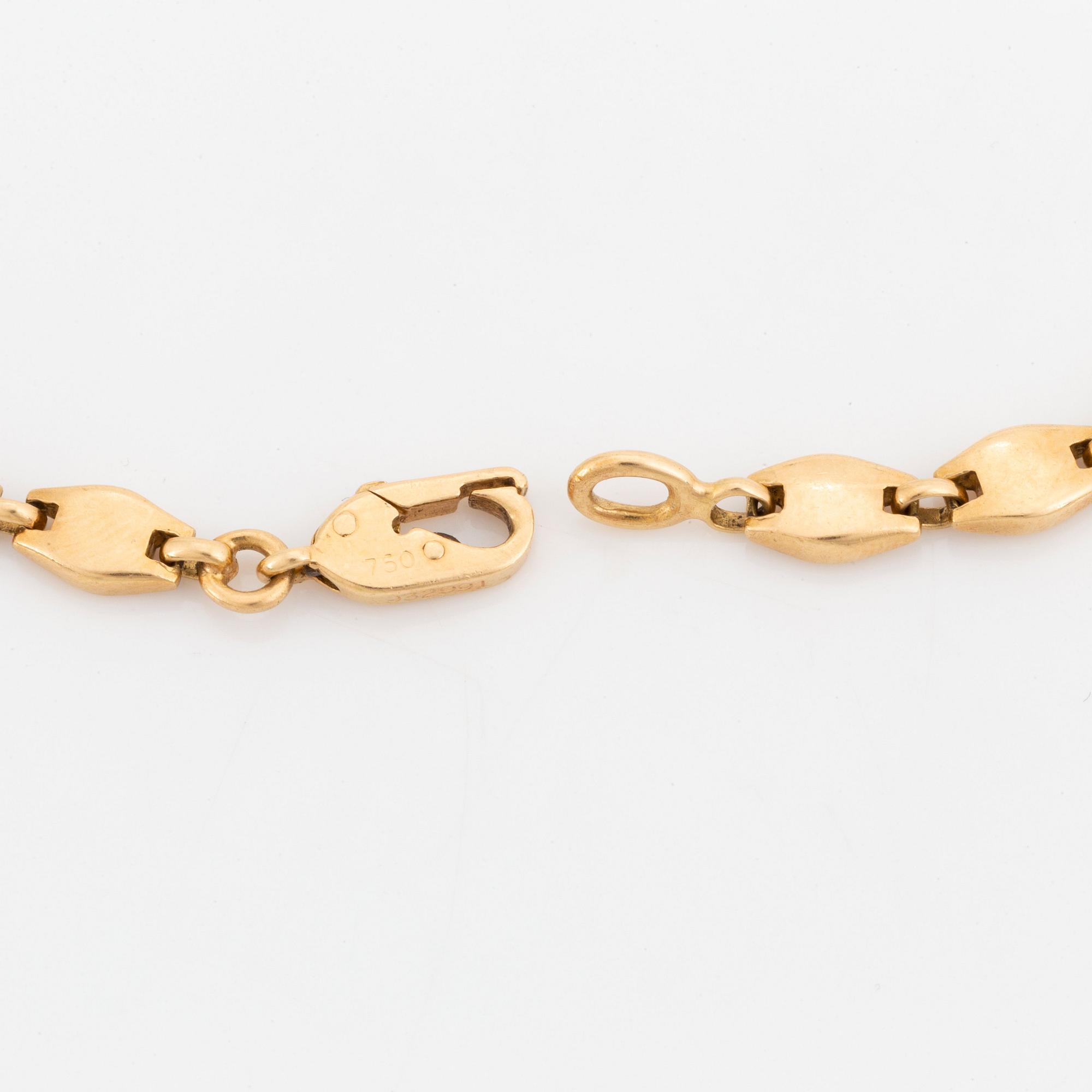 A Cartier 18K gold necklace.