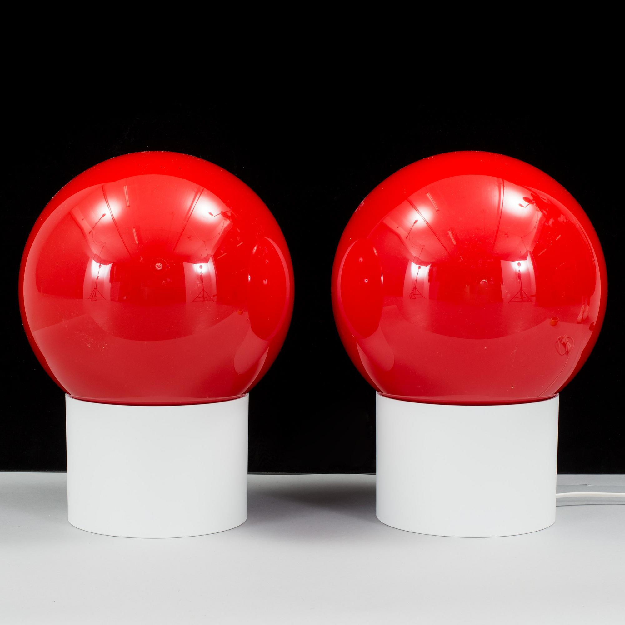A pair of table lamps named "1241" or "Luno", designed by Uno and Östen Kristianss.