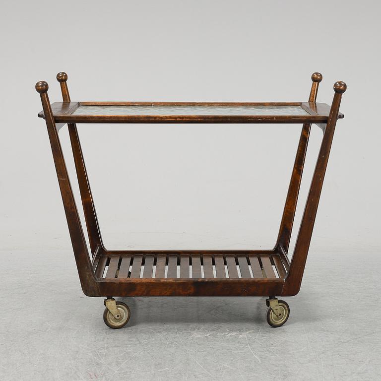 SERVERINGSVAGN, 1900-talets mitt.