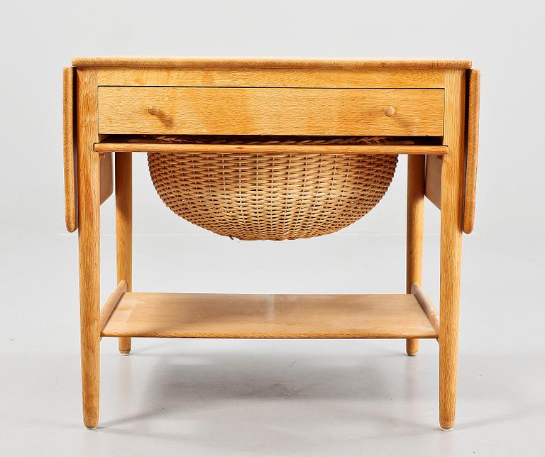 SYBORD, "AT-33", Hans Wegner, Andreas Tuck, Danmark, 1900-talets andra hälft.