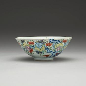 An enamelled bowl, presumably Republic.
