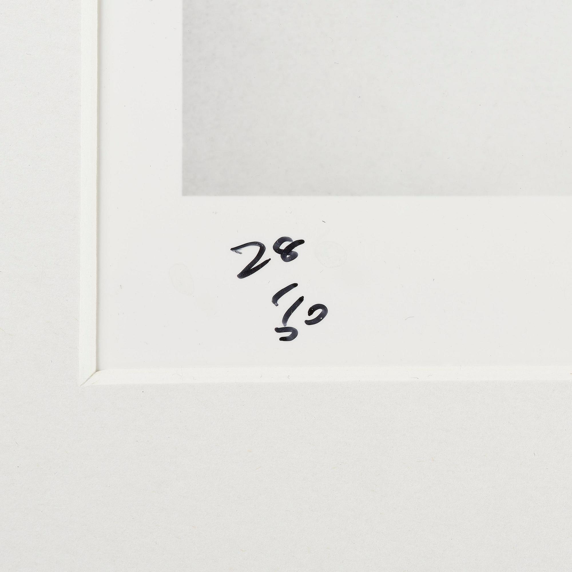 Terry O'Neill, "Frank Sinatra taking a cigarette break during filming", 1960.