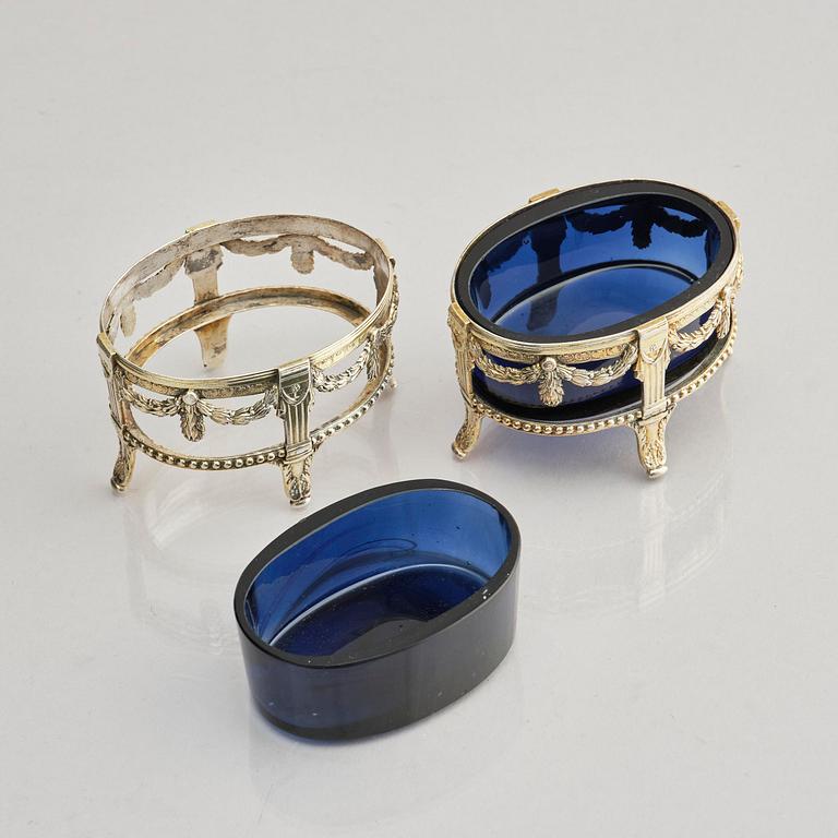 A pair of Swedish 18th century silver and blue glass salt cellars, mark of Pehr Zethelius, Stockholm 1775.