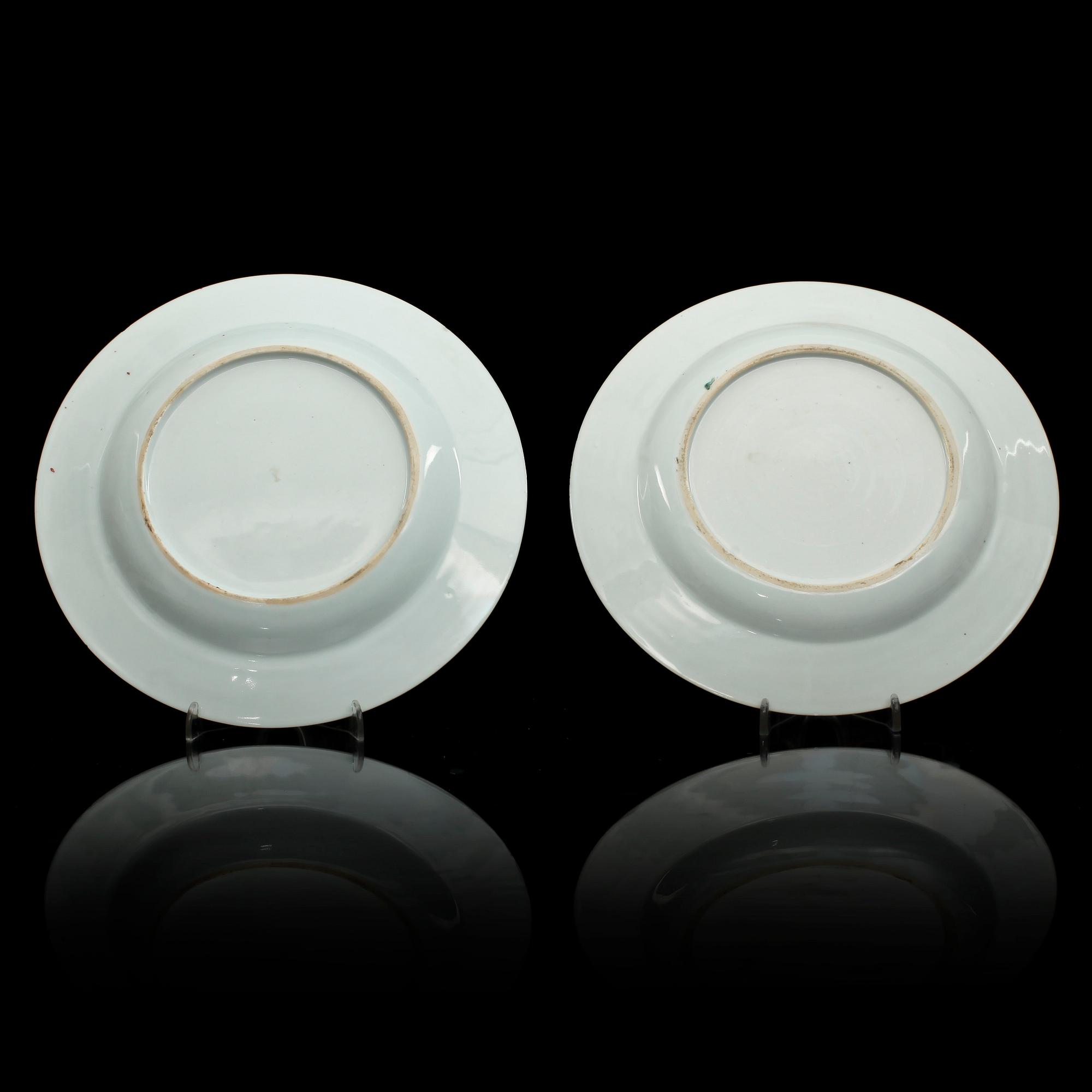 TALLRIKAR, ett par. Porslin, Kina Qianlong, 1700-tal.