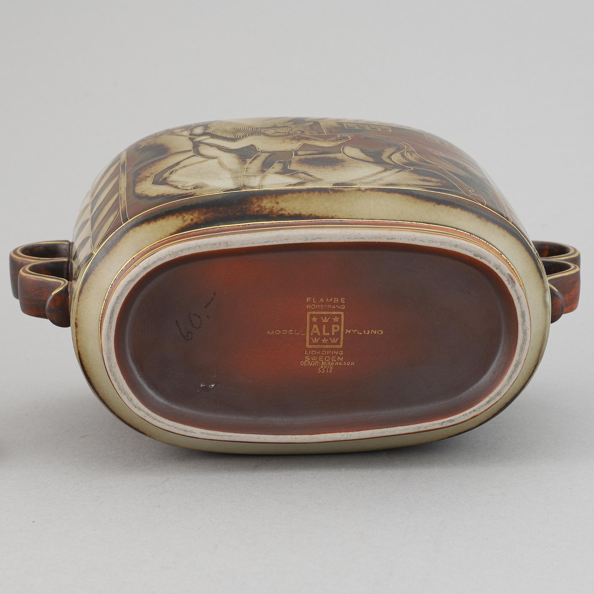 Gunnar Nylund, a lidded porcelain vase 'Flambé', Rörstrand Lidköping.