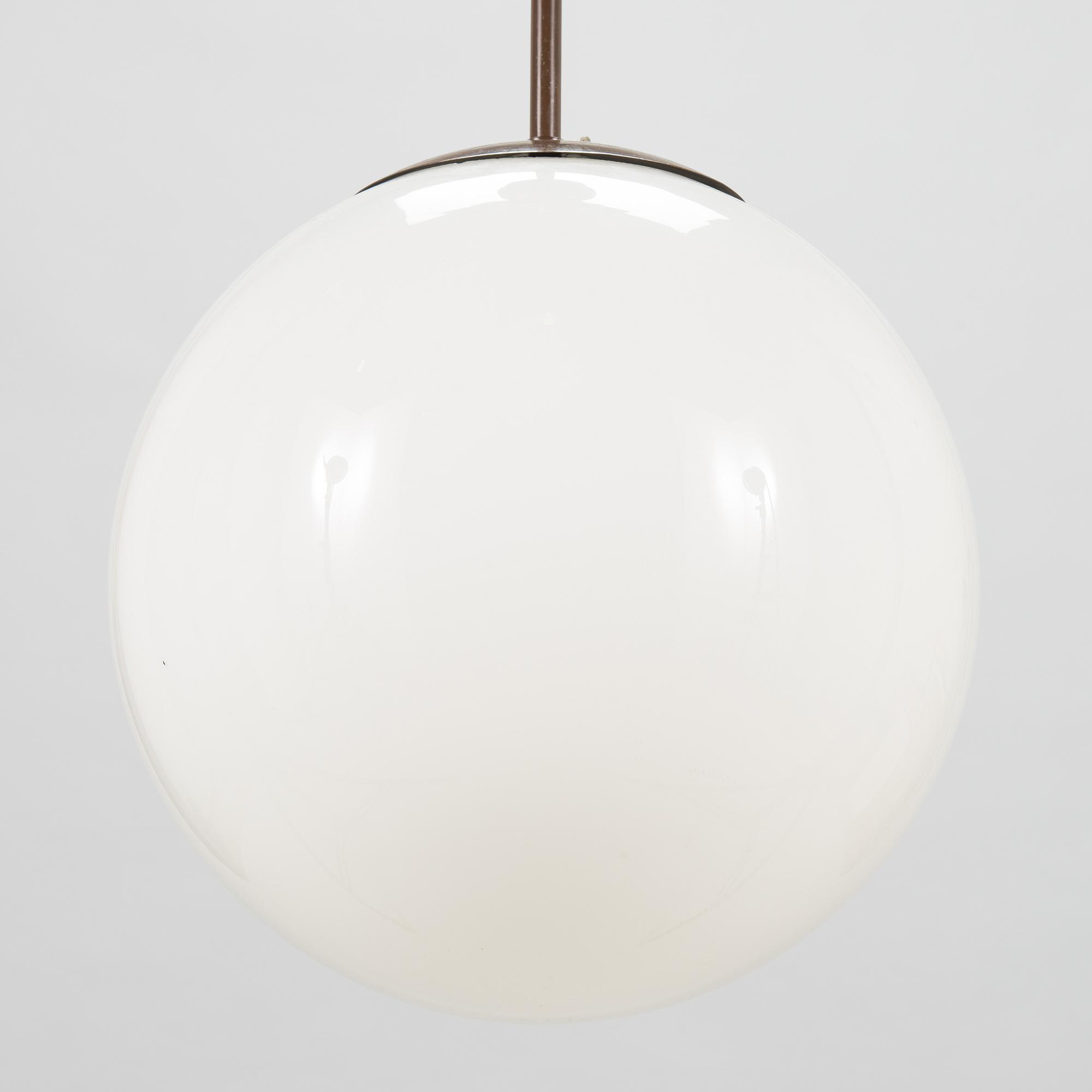 Paavo Tynell, taklampa, modell 1602, Idman 1950-tal.