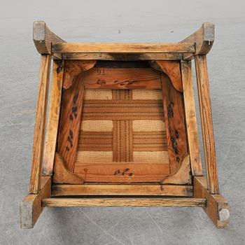An oak art noveau chair from around year 1900.