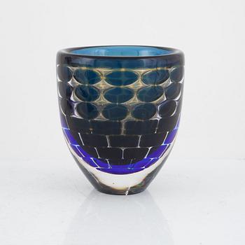 Ingeborg Lundin, an 'ariel' glass vase, Orrefors 1974.