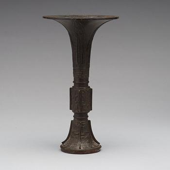 A bronze vase, late Ming dynasty.