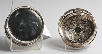 COASTERS, ett par, nysilver.