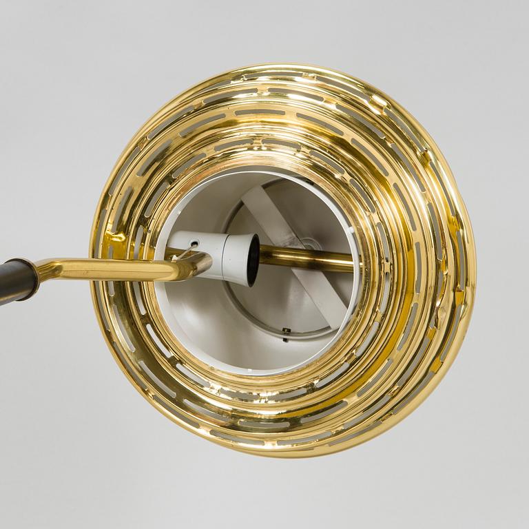 Alvar Aalto, lattiavalaisin, malli A808, Valaistustyö.