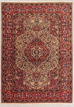 An antique Isfahan carpet ca 204x144 cm.