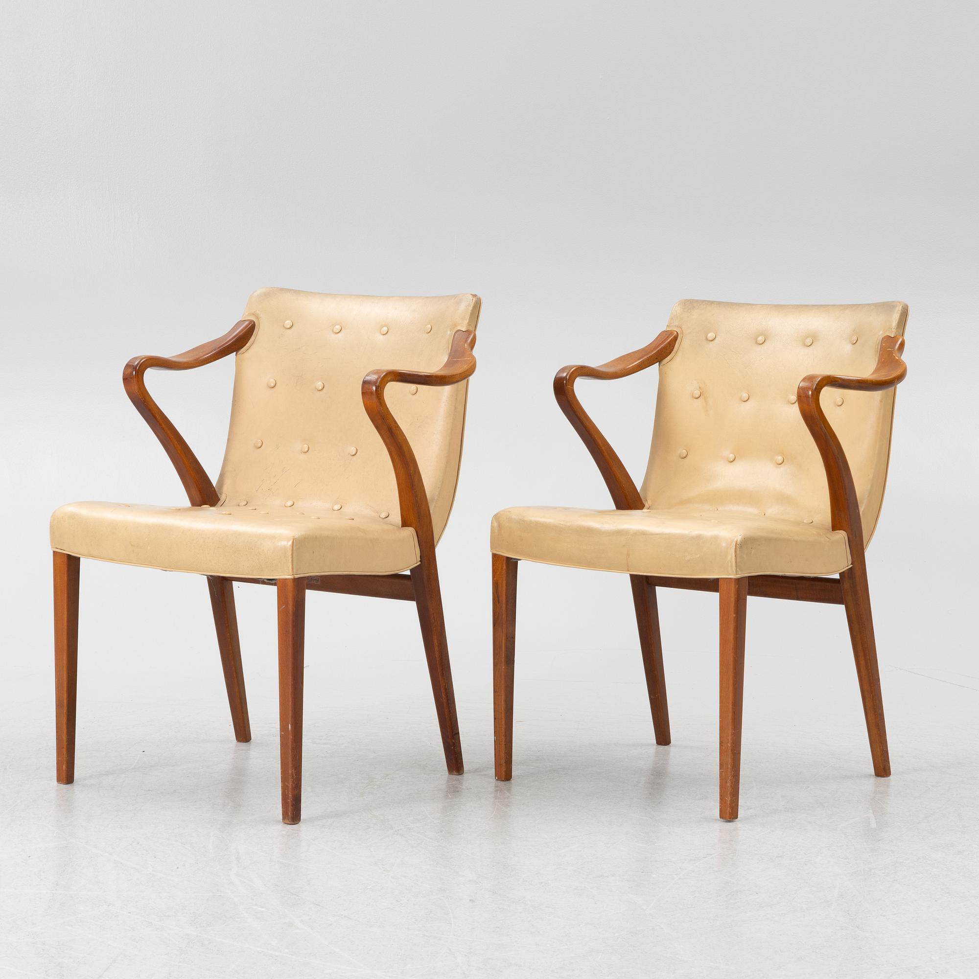 Axel Larsson, karmstolar, ett par, modell 1208, Svenska Möbelfabrikerna Bodafors.