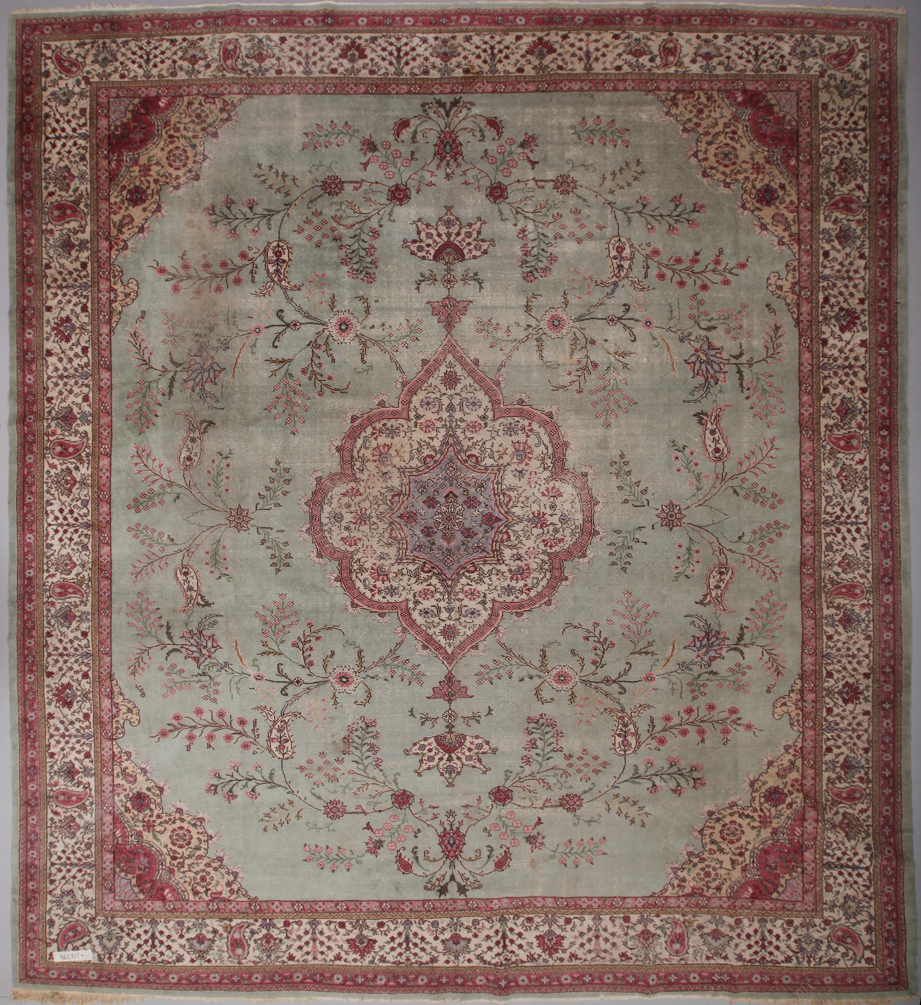 MATTA, orient, old, ca 495 x 444 cm.