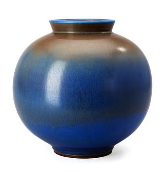 A Berndt Friberg stoneware vase, Gustavsberg studio 1963.