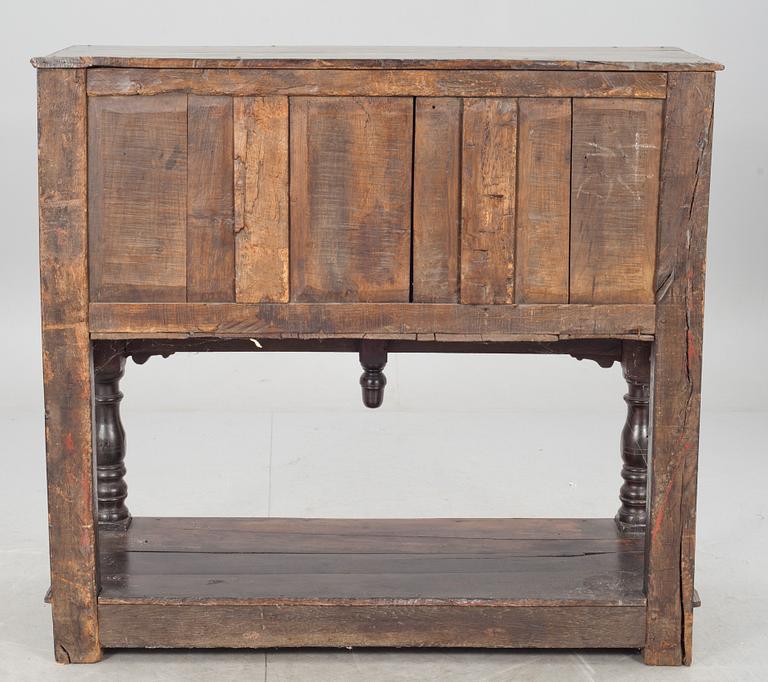 SKÅP. Barock, England, 1600-tal.
