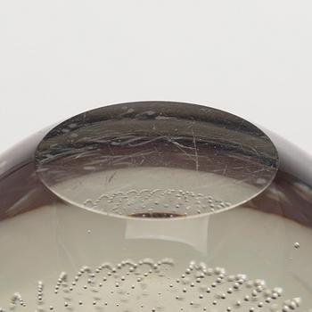 Gunnel Nyman, a model 'GN 17' vase, signed G. Nyman Nuutajärvi Notsjö -57.