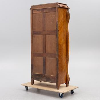 Display cabinet, second half of the 19th century.