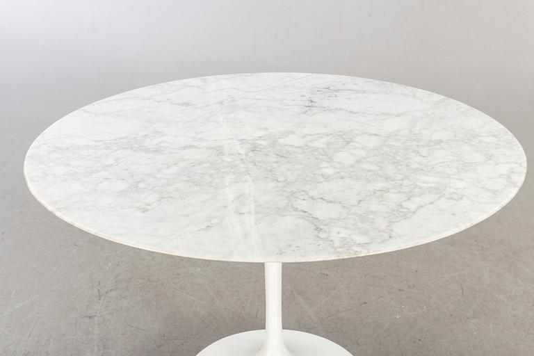 EERO SAARINEN, a dinner table "Tulip".