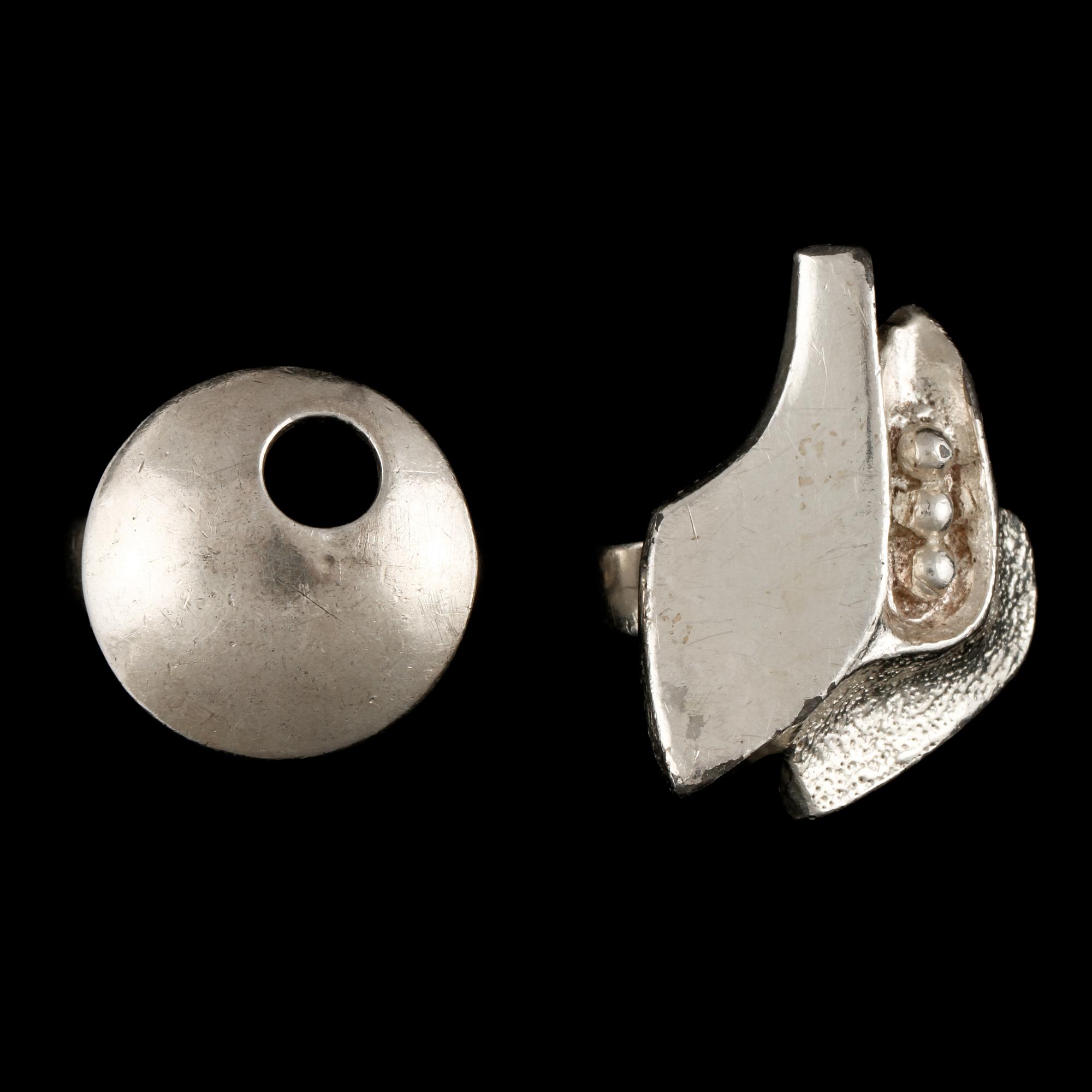 RINGAR, 3 st, silver, delvis Leif Carlsson, Göteborg. Total vikt 31 g.