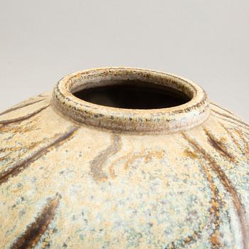 A Wallåkra stone ware vase.