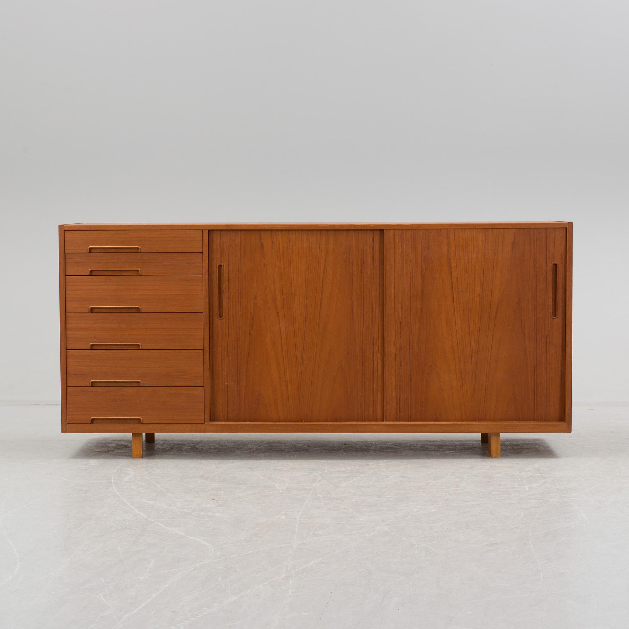 A sideboard "Florens" by Nils Jonsson, for Troeds, 1950 to the 1960.