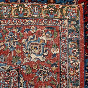 MATTO, a semi-antique Esfahan, ca 214,5 x 145-149 cm.