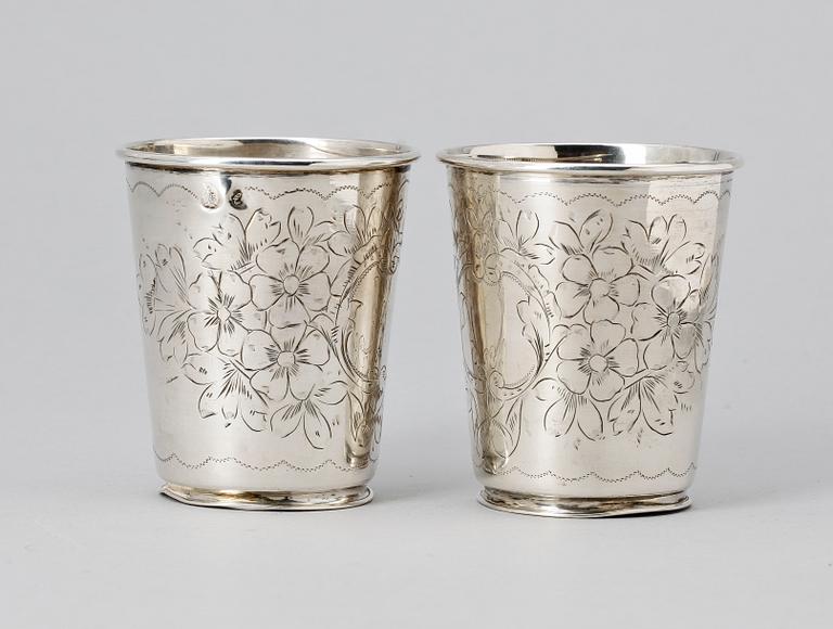 BÄGARE, 2 st, silver, troligen Turkiet. 1900-tal. Tot ca 95 g.