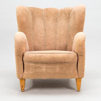 A 1950s armchair.