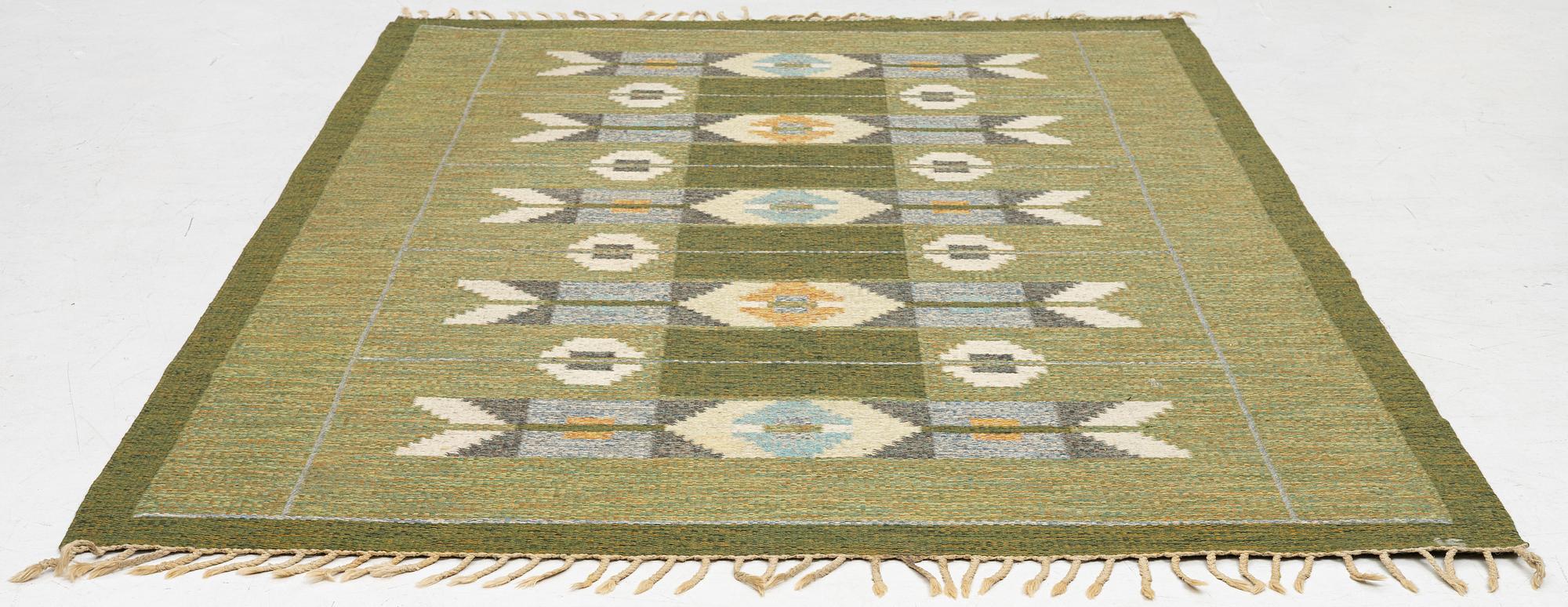 Ingegerd Silow, rug, flat weave, signed IS, approx. 246 x 168 cm.