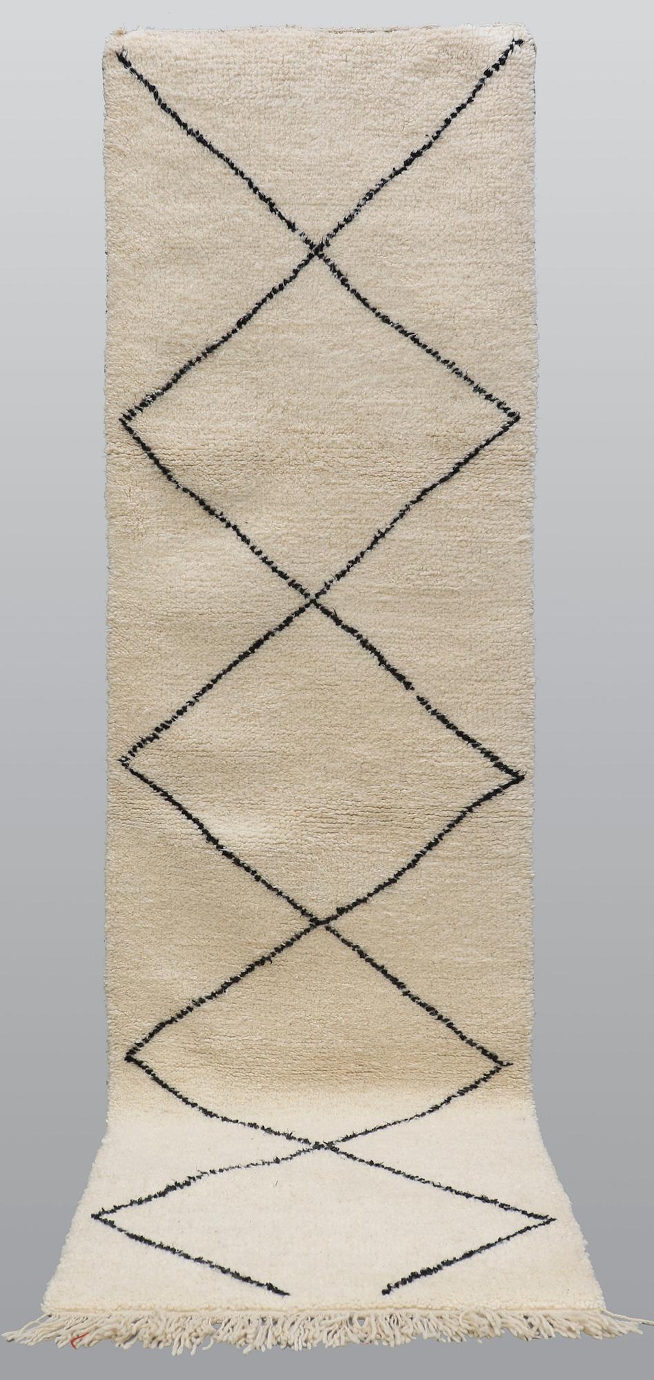 A runner, Morocco, ca 318 x 93 cm.