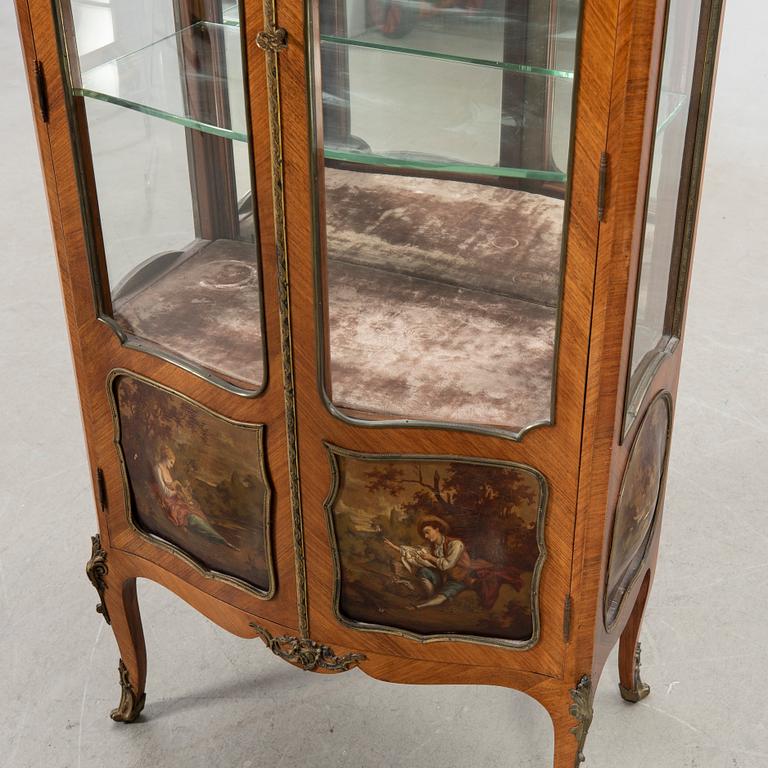 Display cabinet, Rococo style, 20th century.