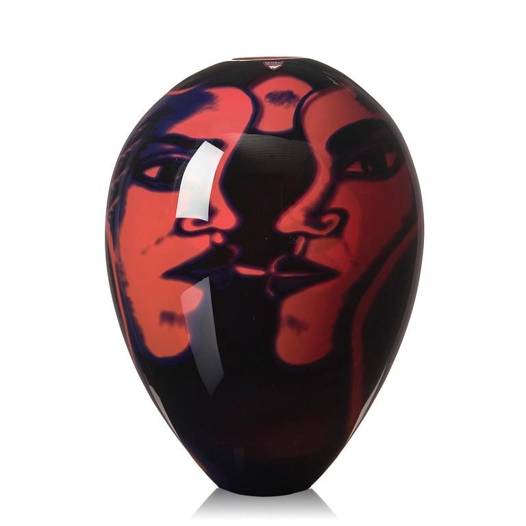 Eva Englund, "Fire soul", a graal glass vase, Orrefors 1988.