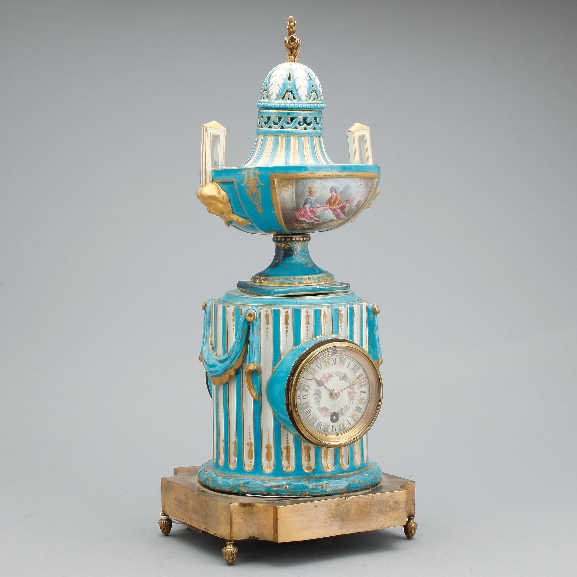 BORDSUR, porslin och mässing, Sevres-liknande märke, 1800-tal.