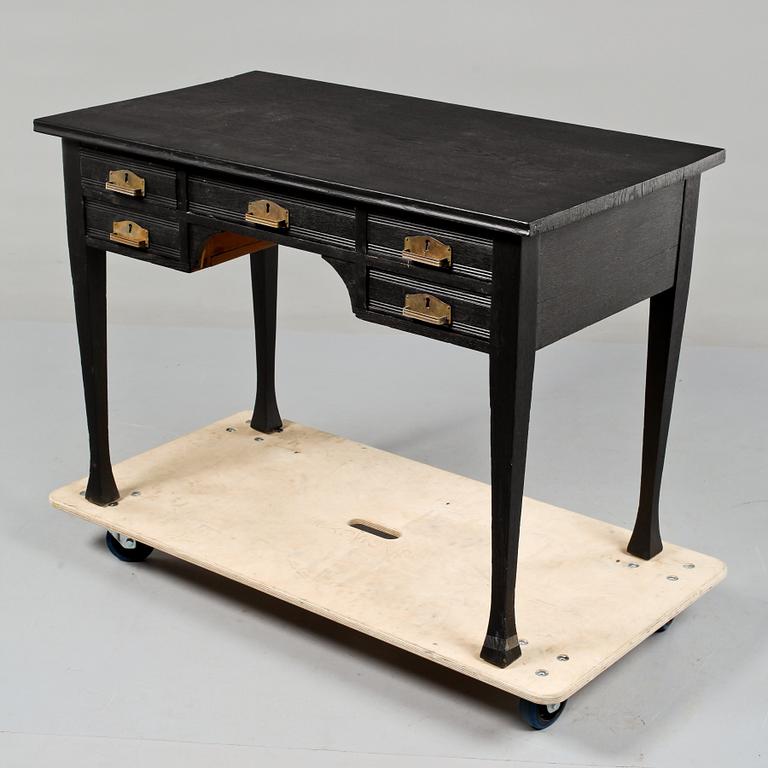 SKRIVBORD, jugend, 1900-talets första del.
