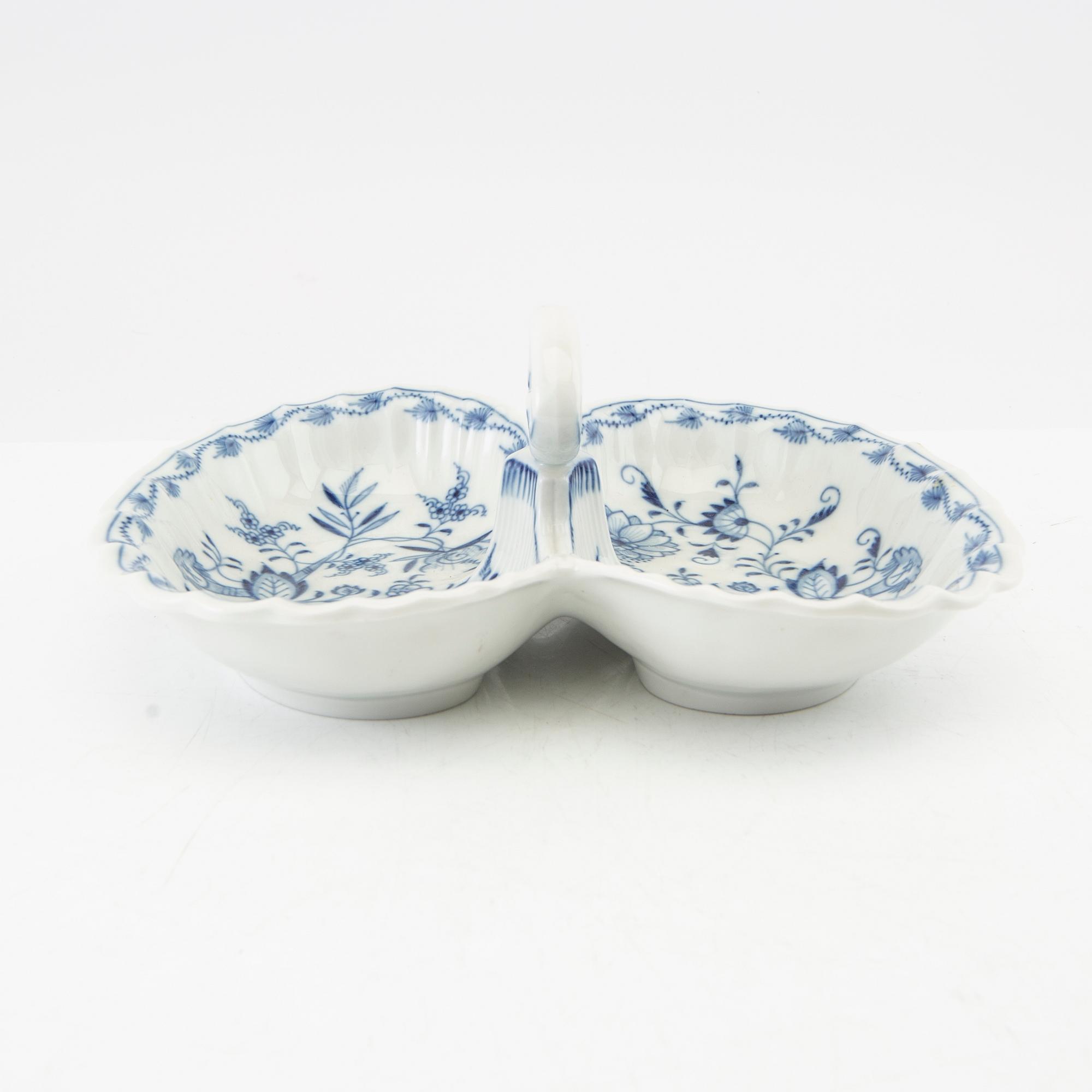 Servis 139 dlr porslin "Lökmönstret" Meissen Tyskland 1900-tal.