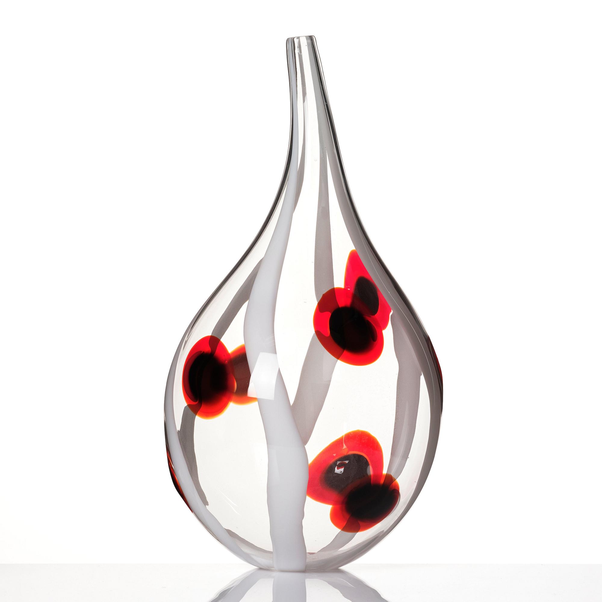 Ann Wåhlström, a glass vase, "Bulb XIII", Tacoma glass studio, Seattle, USA, 2006.
