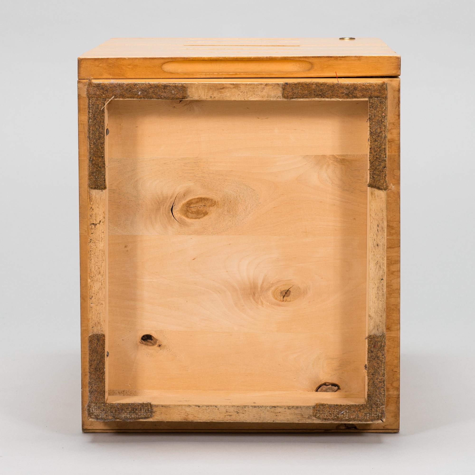 Aino Aalto, A mid-20th-century '297' drawer unit for O.Y. Huonekalu- ja Rakennustyötehdas A.B. Finland.
