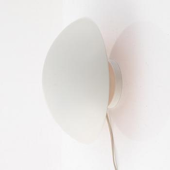 Vägglampa, modell 33058/"PH Hat", Louis Poulsen, Danmark.